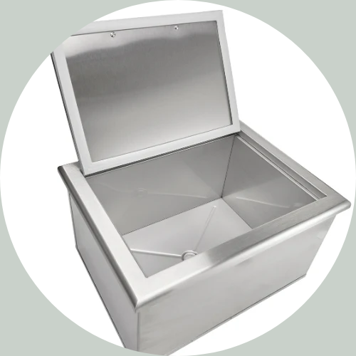 Outdoor Kitchen Cold Storage