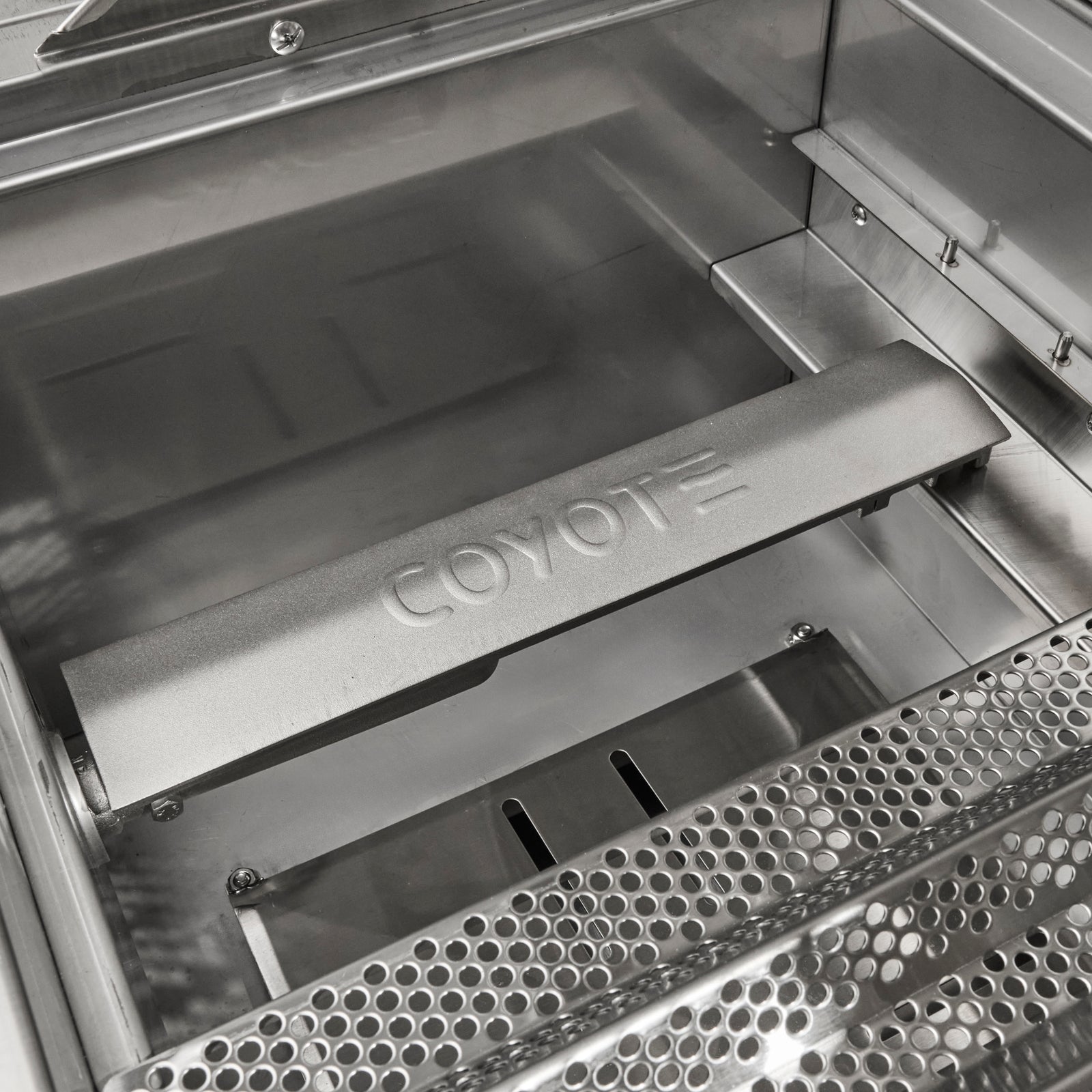 Coyote 50" Hybrid Grill