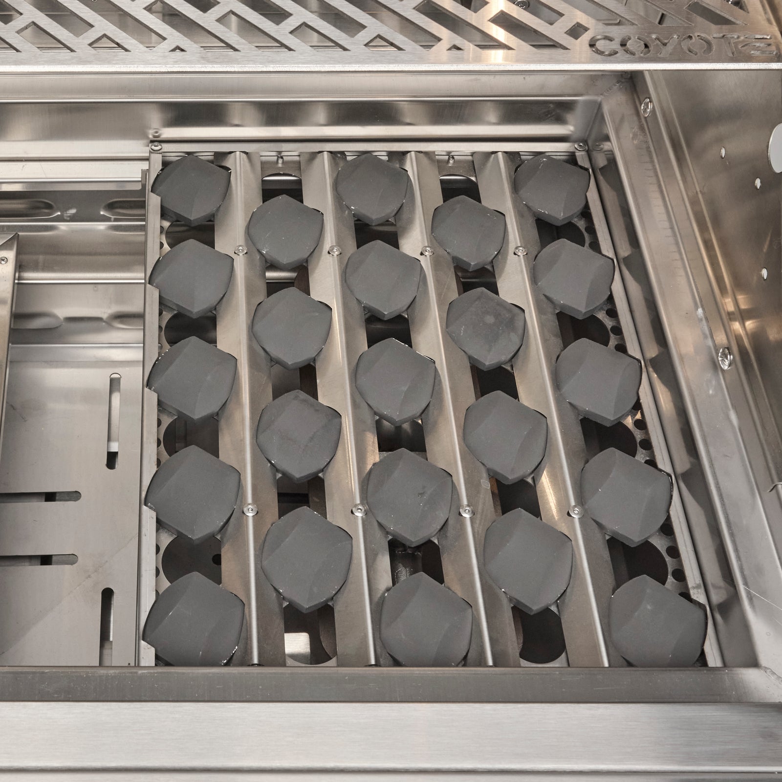 Coyote 30" SL Series Built-In Grill
