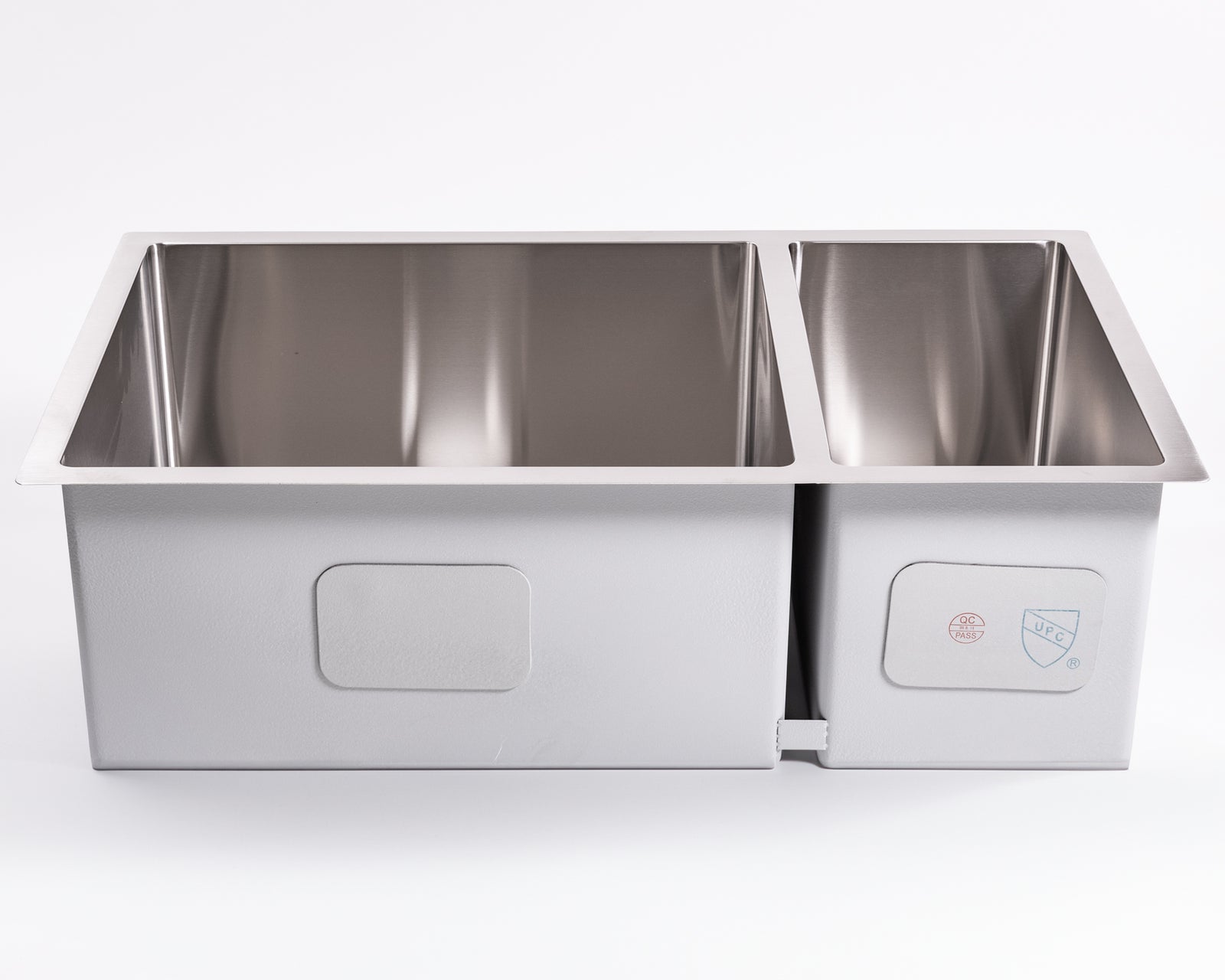 Cameo 32" Double Bowl Diamond Stainless Steel Sink (70/30 Split)