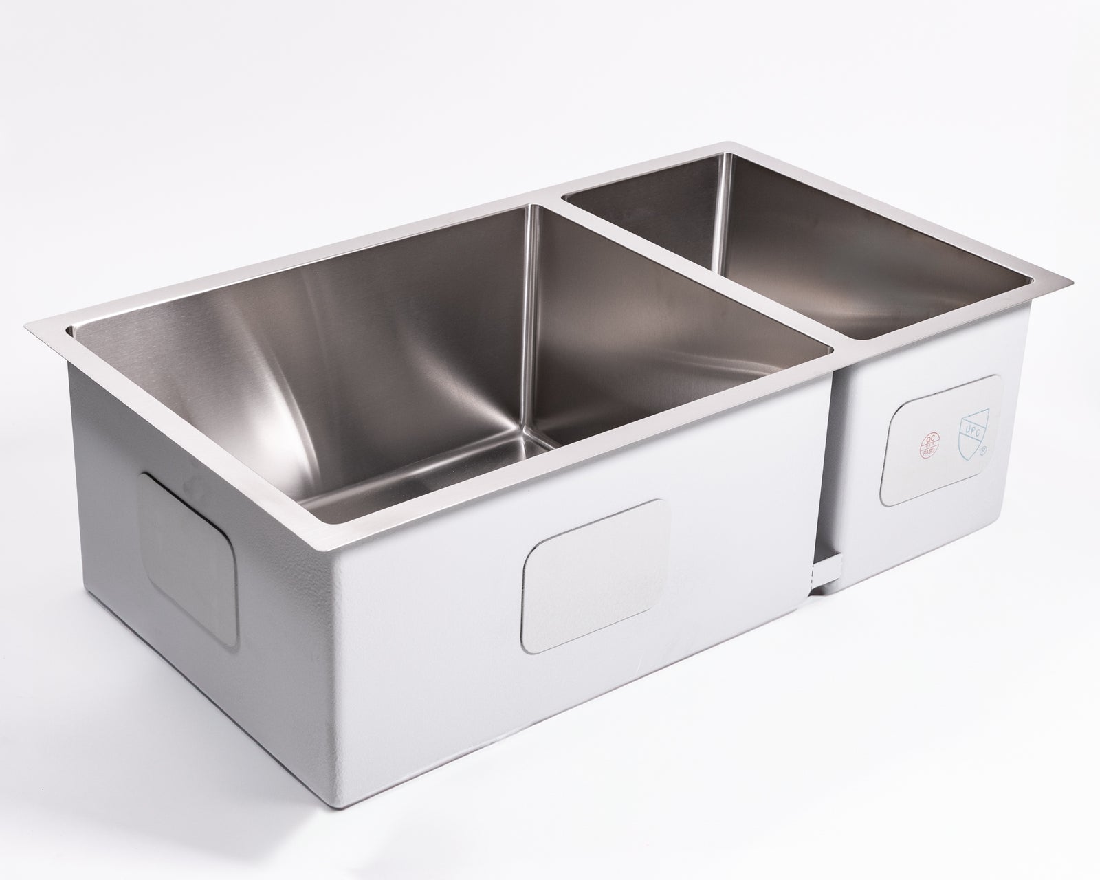 Cameo 32" Double Bowl Diamond Stainless Steel Sink (70/30 Split)