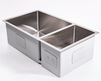 Cameo 32" Double Bowl Diamond Stainless Steel Sink (70/30 Split)