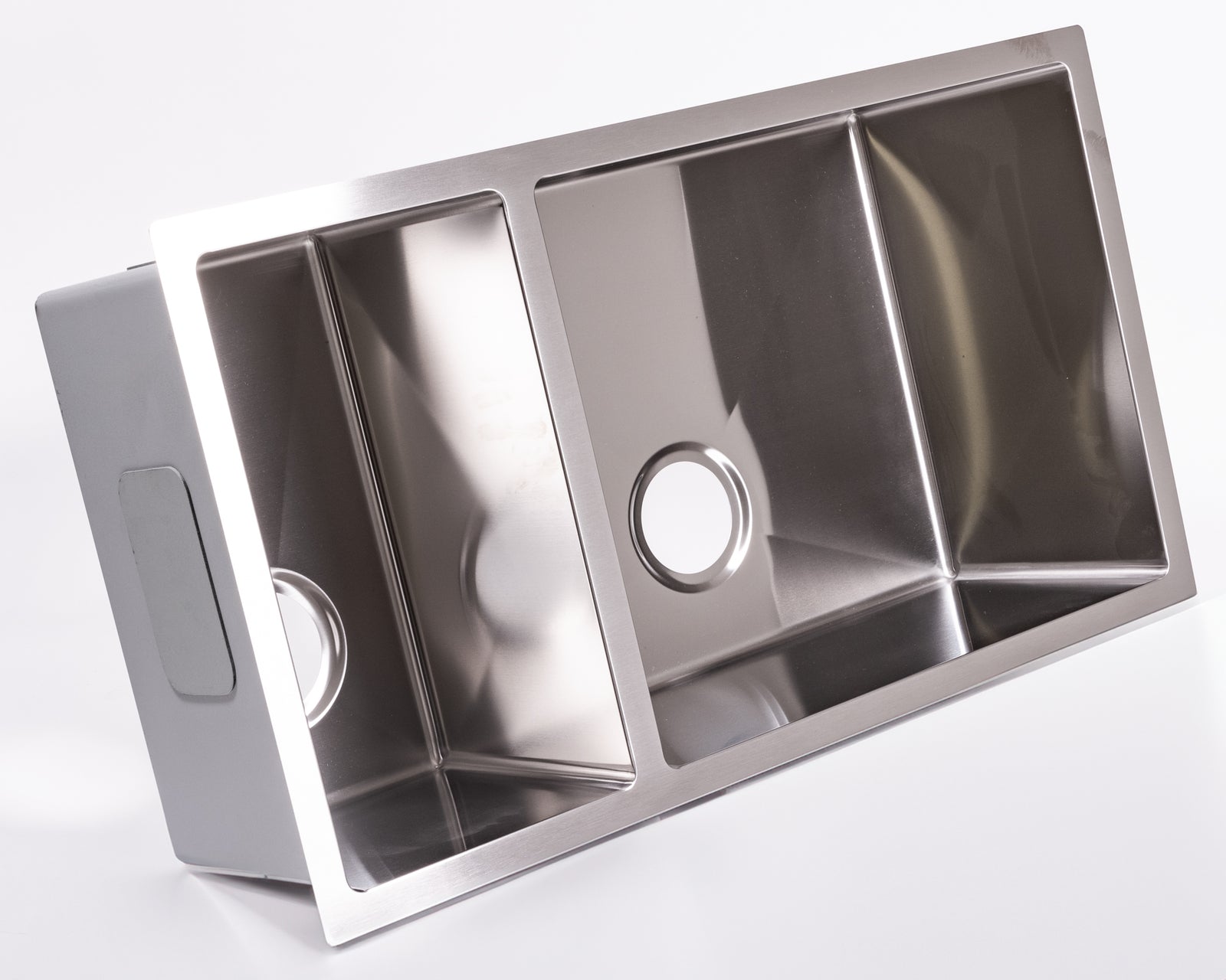 Cameo 32" Double Bowl Diamond Stainless Steel Sink (70/30 Split)