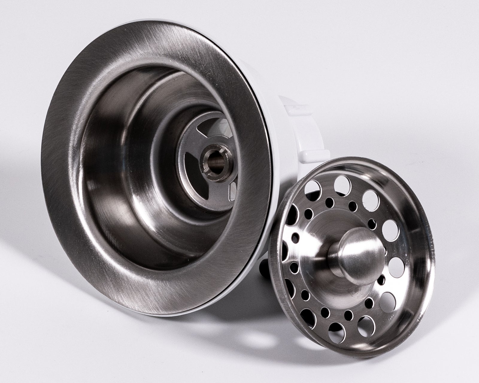 Cameo Standard Sink Strainer - Brushed Nickel