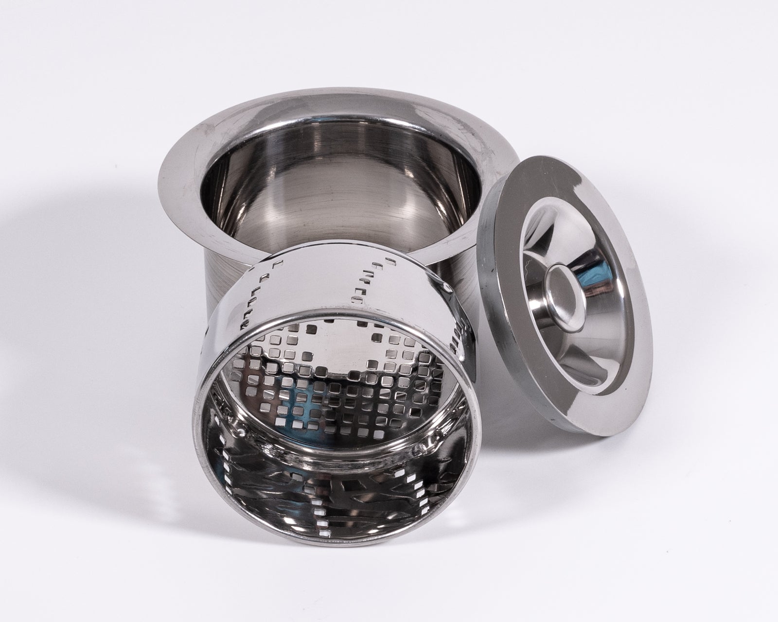 Cameo Deep Strainer with Removable Basket - Polished Chrome