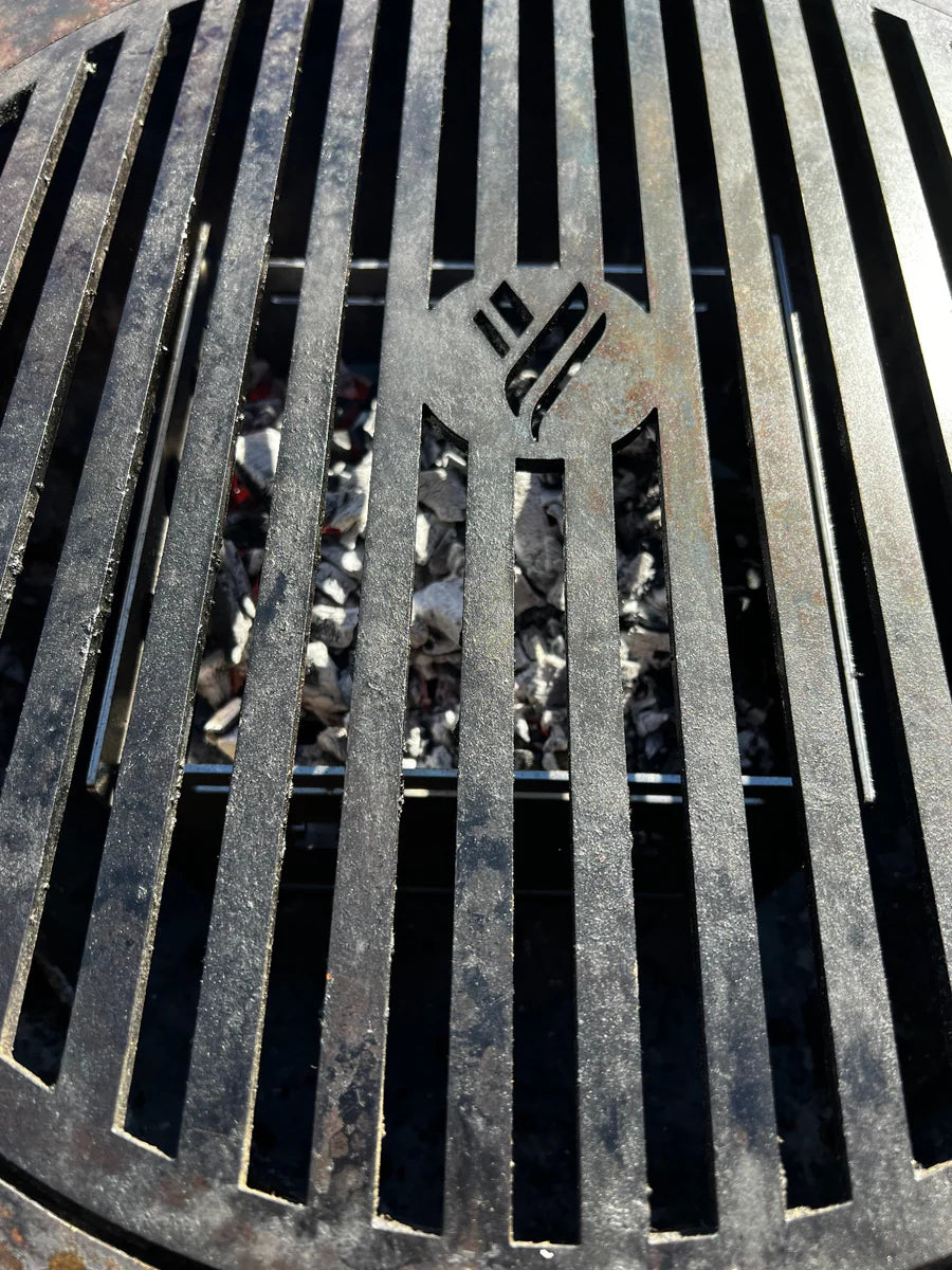 Arteflame Fuel Saver — Charcoal/Wood Heat-Focus Insert (Fits 30″ & 40″ Grills, Steel)