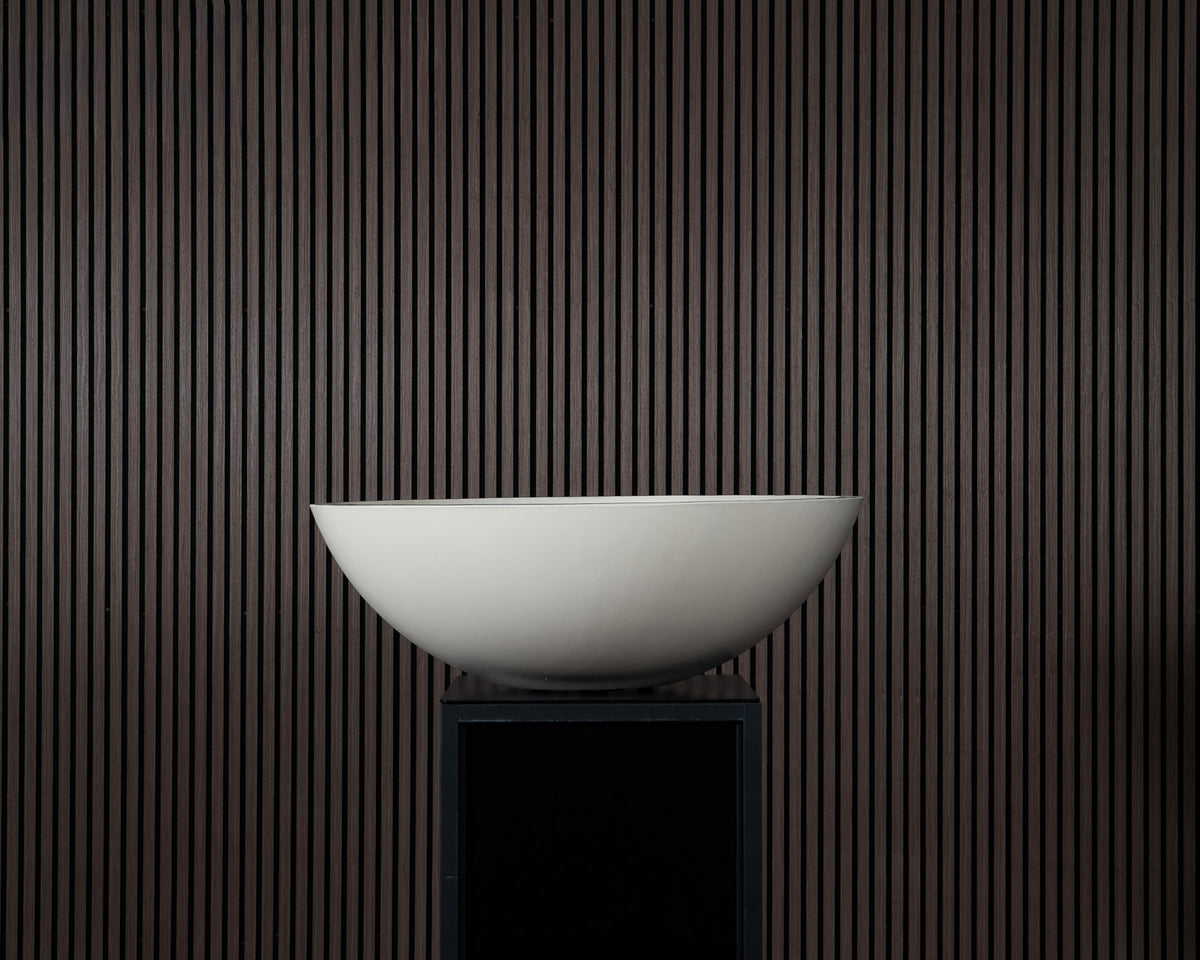 AON Aura concrete fire bowl in White, detail view